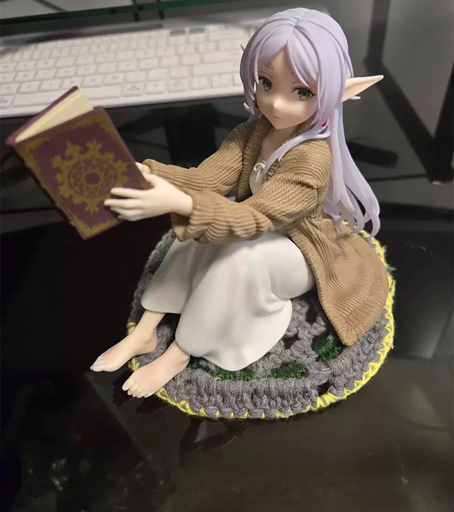 Desktop Adorable Frieren Beyond Journey's End Anime Model Toys PVC Reading Action Figure Model Collection Decor Frieren Action Doll