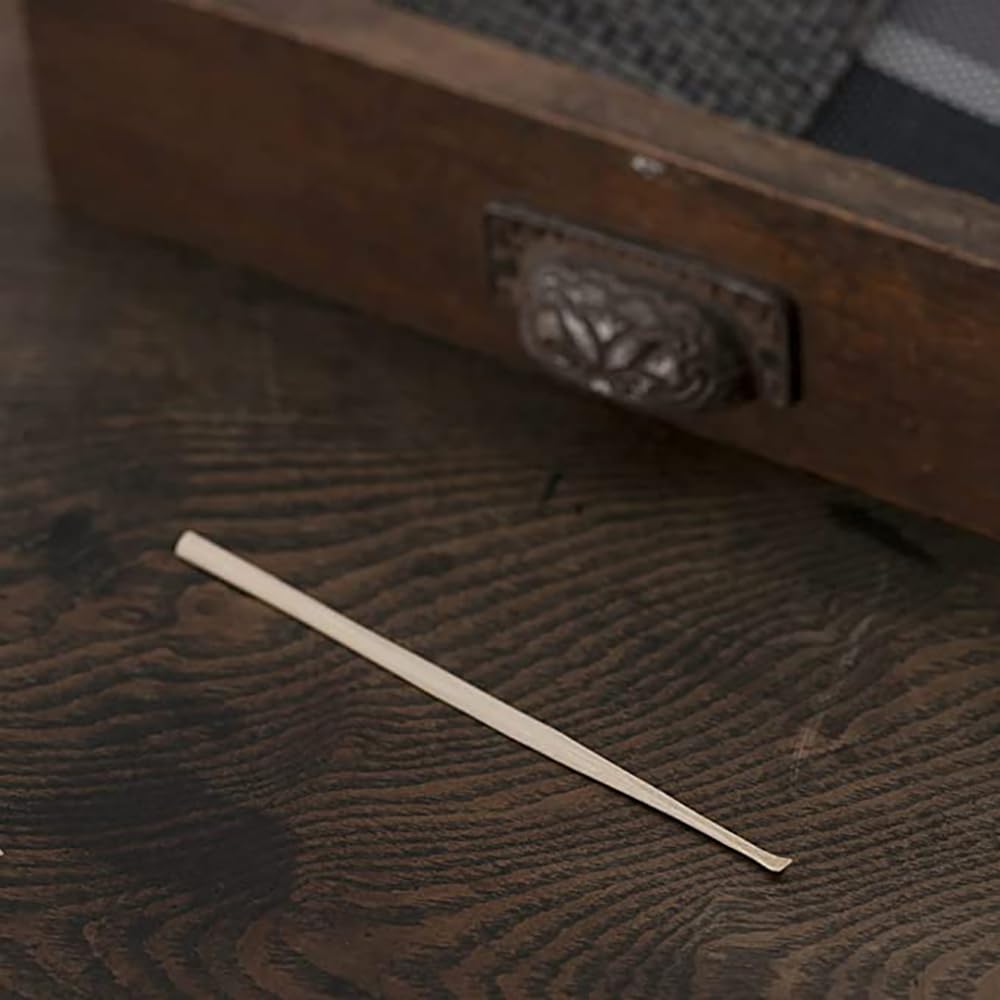 Kai Seki Magoroku Bamboo Earpick HC3525 (Small Plate)