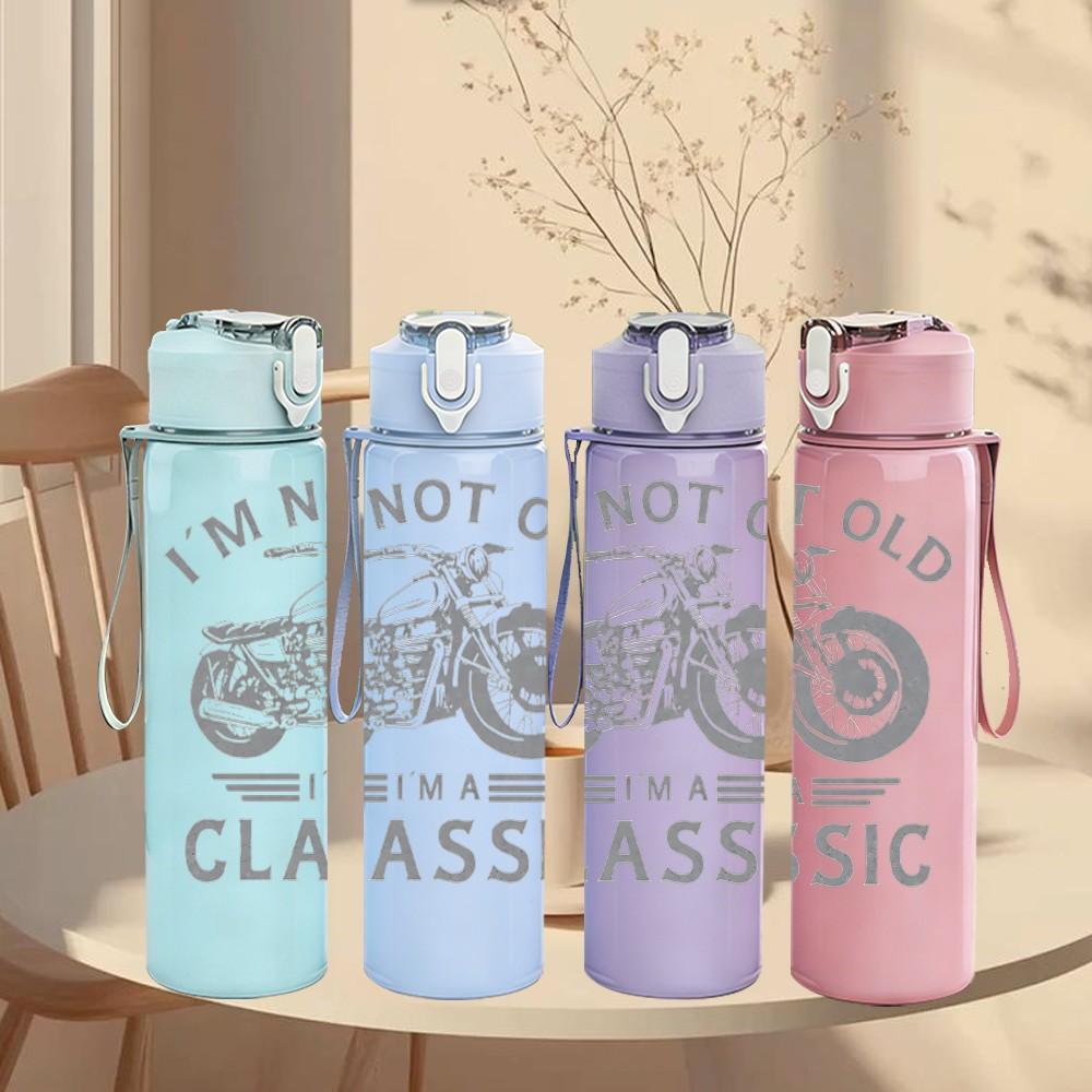 1 Stück Klassische Motorrad 750ml Sport-Wasserflasche auslaufsicherer Deckel mit Strohhalm Outdoor Büro Zuhause
