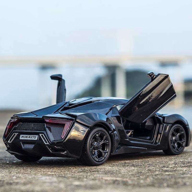 1/32 Scale Simulated Alloy Laiken Dubai Sports Car Model Car, with Sound and Light Children's Toys, Boys' Holiday Gift Ornaments