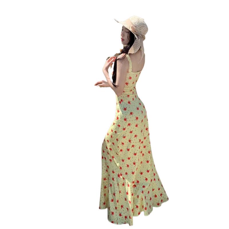 2025 French Seaside Floral Maxi Dress: Elegant Retro Slimming Summer Style with Spaghetti Straps
