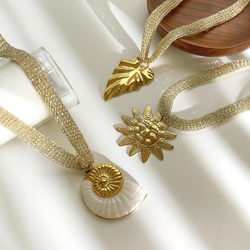Stainless Steel Exaggerated White Resin Conch Leaf Sun Pendant Necklace For Women Trendy Knitted Mesh Belt Chain