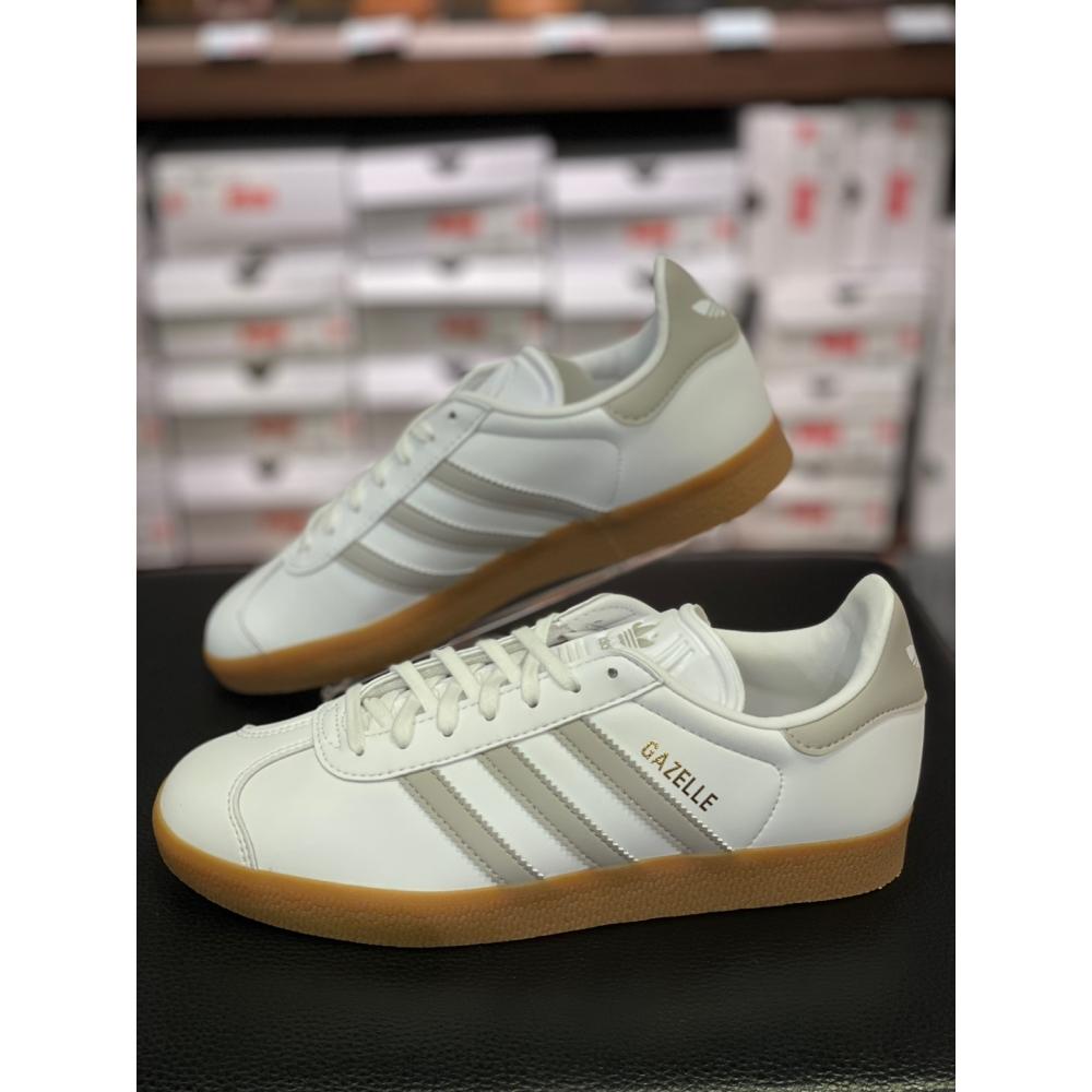 

adidas Gazelle GAZELLE IG3508 FTWHT CGRANI GUM4