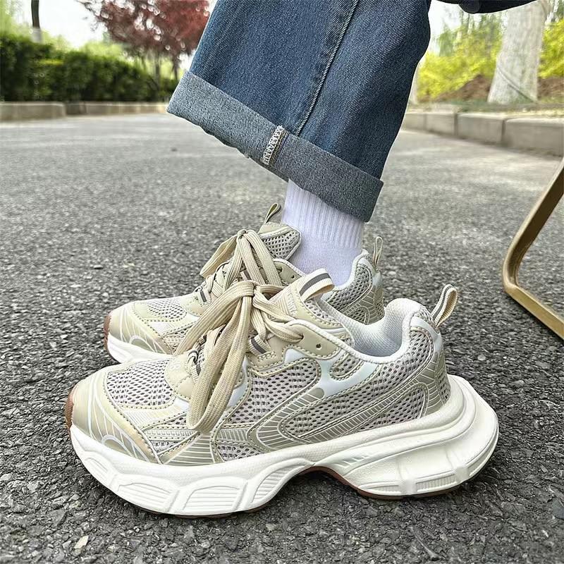 Men Brand Couple Walking Shoes Men's Paris Shoes Designer Thick Sole Mesh Breathable Women Casual Sneakers Tire Tank Shoes 3xl