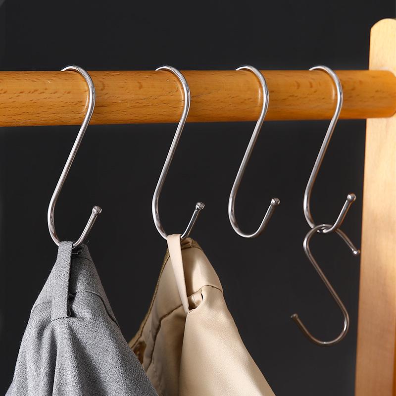 S-Shaped Chrome-Plated Double-Bead Hook for Kitchen or Clothing Store