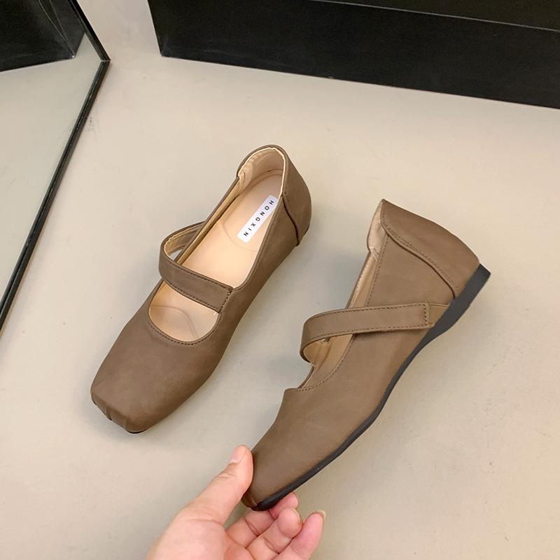French Retro Mary Jane Women's Shoes In the Autumn of 2025 New Square Head Shallow Mouth Single Shoes Inner Height Increase Soft Sole Small Leather