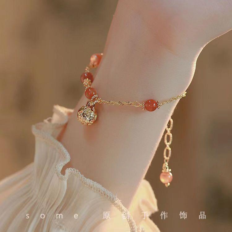 New Niche Design Girlfriend National Style Gold Silk Bell Pendant Girlfriend Bracelet Bracelet Female