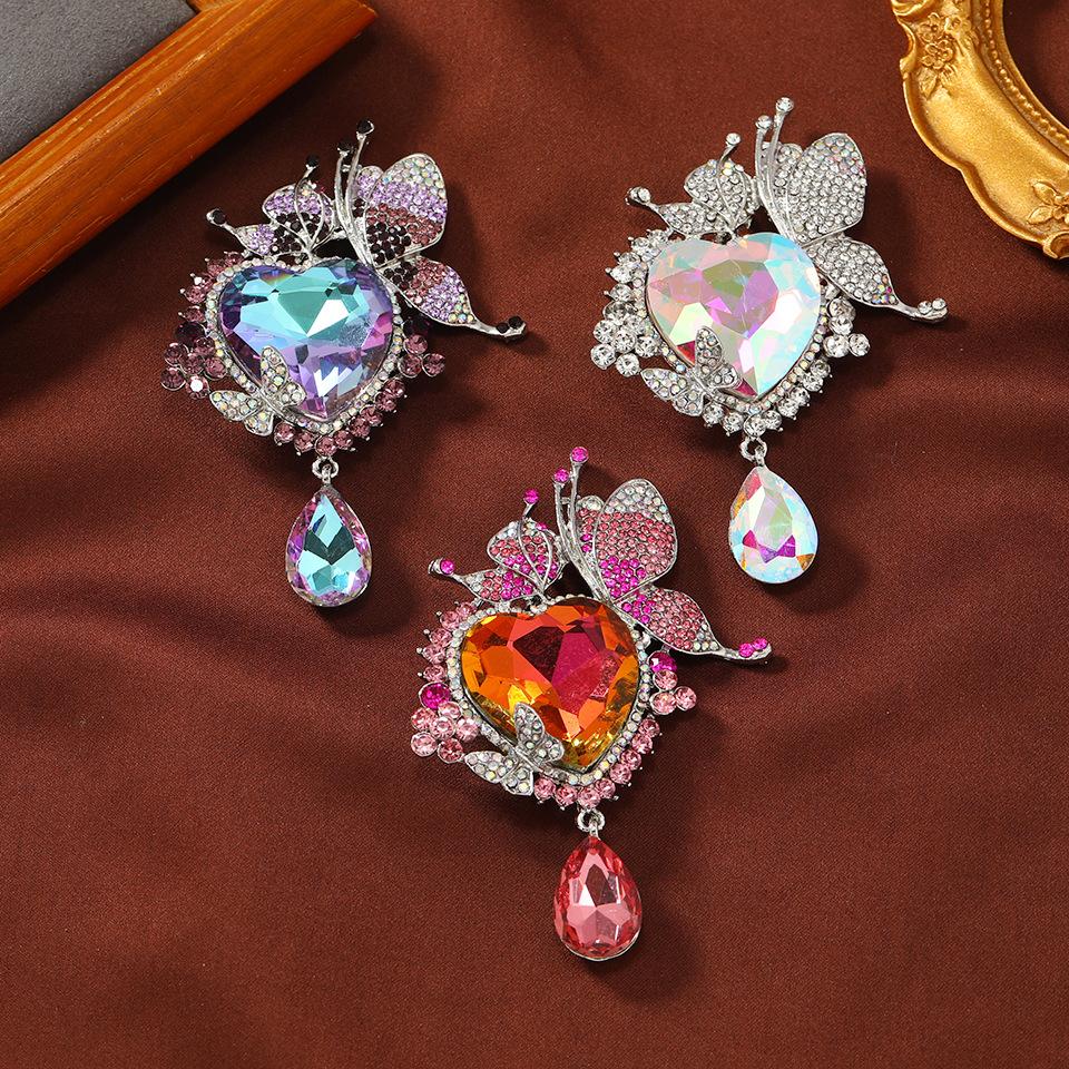 Heart Butterfly Brooch Badges for Women Girls Crystal Party Banquet Pin Corsages