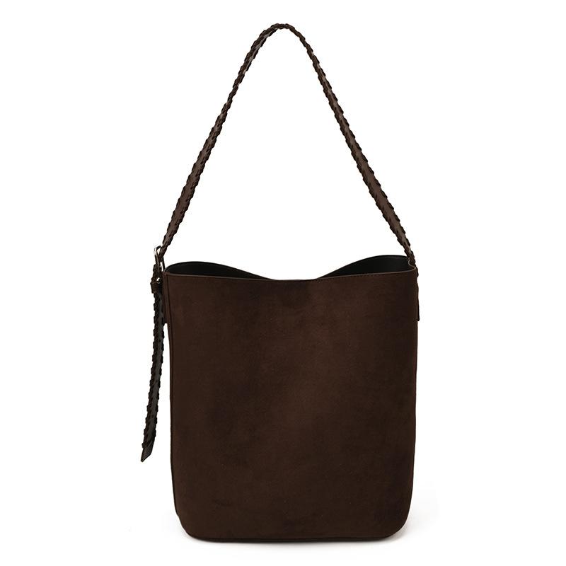 Casual Large-capacity Bag 2025 New Relaxed Commuter Women's Shoulder Bag Fashionable Woven Tote Bucket Bag