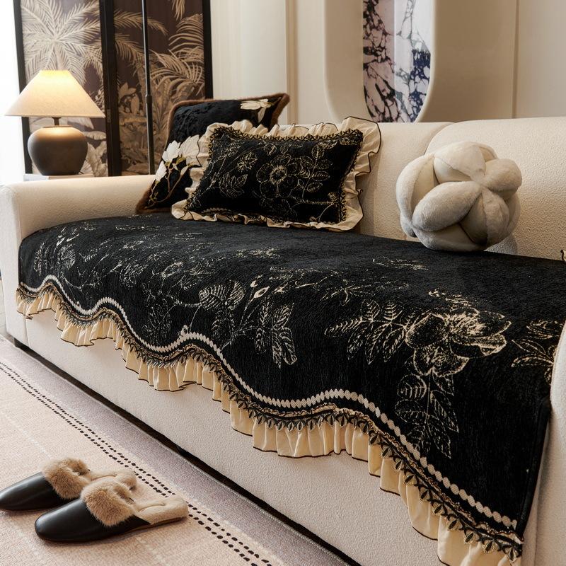 

Retro Style Special-Shaped Sofa Cushion Is Universal In All Seasons New One-Piece Seat Cushion Non-Slip Cover Light Luxury High Sense 70*70cm