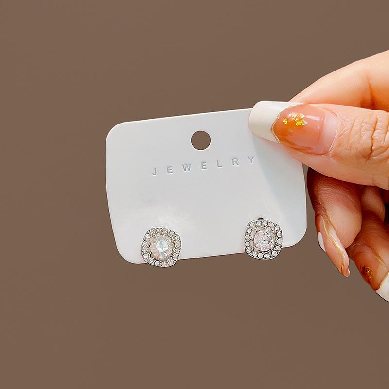 Exquisite And Sweet Square Diamond-Encrusted Hollow Stud Earrings, Light Luxury High-End Celebrity Style Fashion Temperament Earrings
