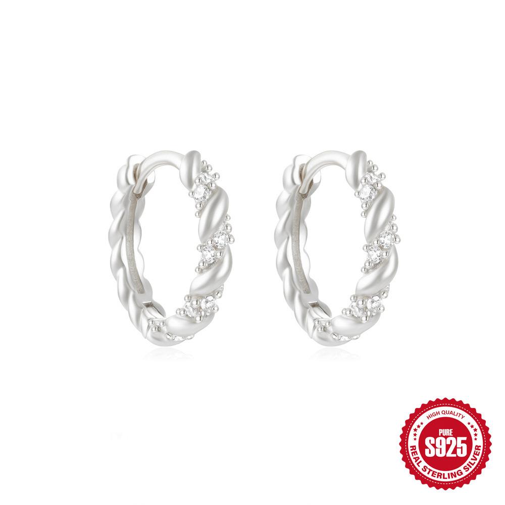 S925 Sterling Silver Simple Classic Diamond Set Small Round Geometric Earrings Earrings Earrings Ear Buckles Earrings