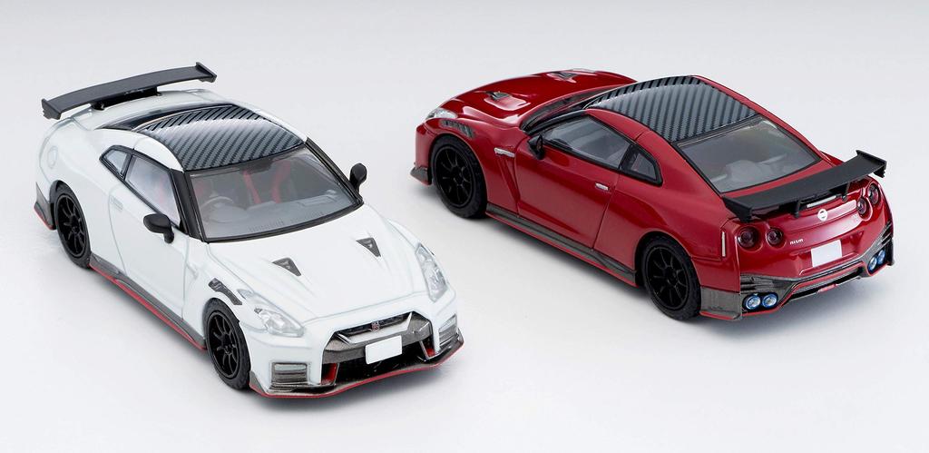 Tomica Limited Vintage Neo 1/64 Scale LV-N217a Nissan GT-R NISMO 2020 Model (White, Finished Product) 312482