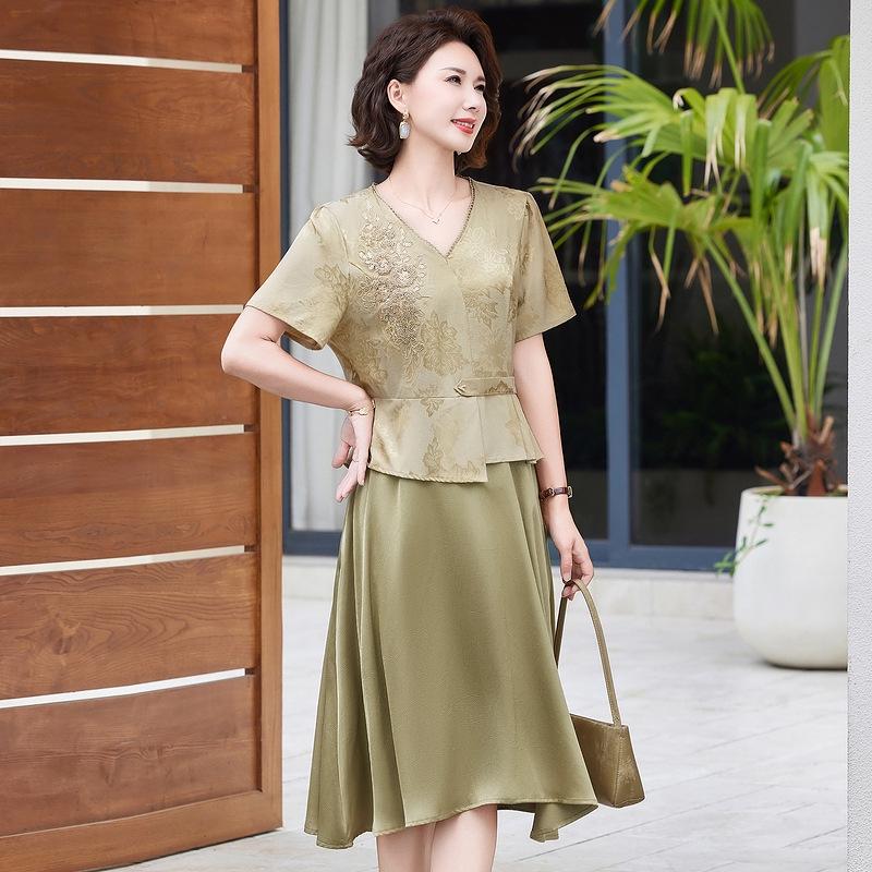 

Elegant Patchwork Mid-Length Summer Dress for Middle-Aged Women - 2026 New Style 5XL (130-150 jin) шампанского