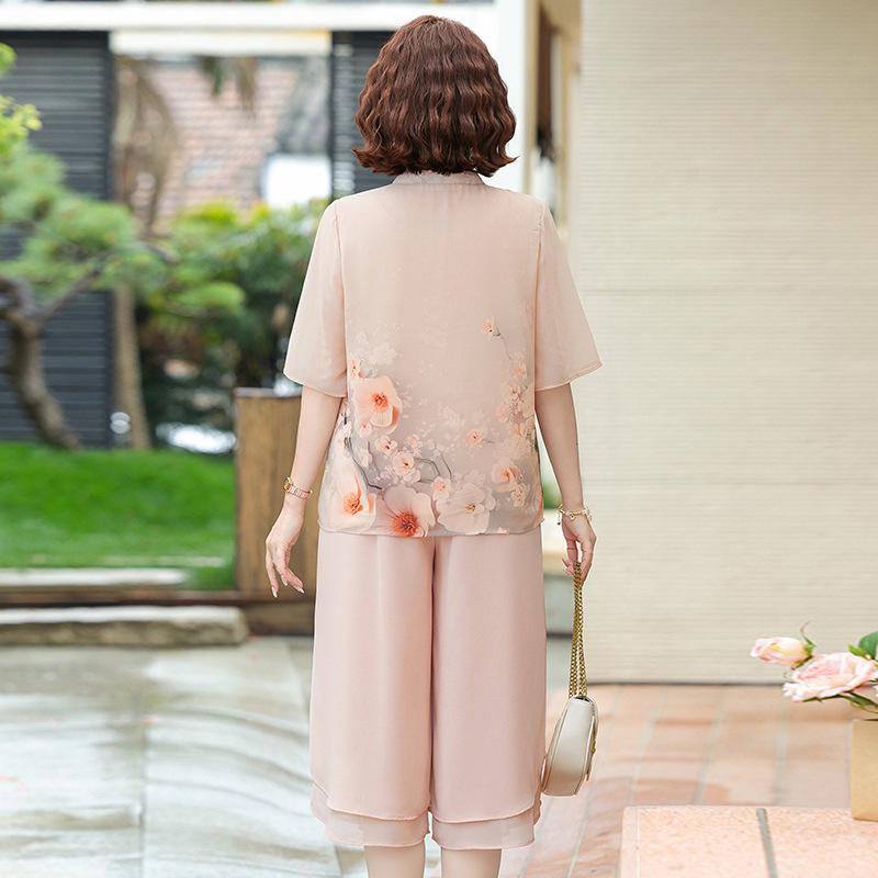 Summer Outfit Set: Stylish Middle-Aged Women's Casual Chiffon Short Sleeve Shirt + Cropped Pants Two-Piece