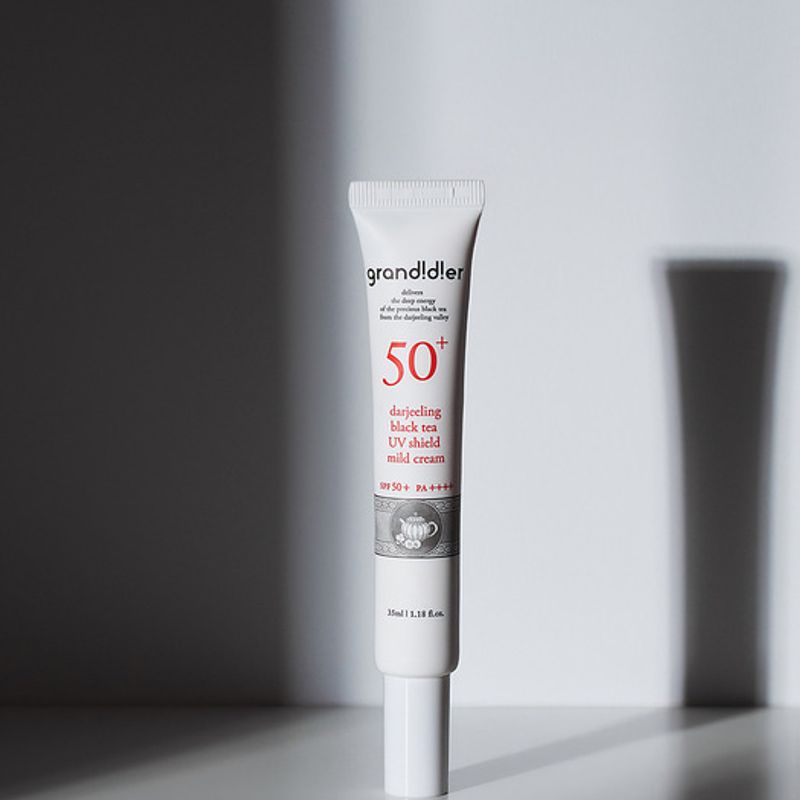 Dazzling Hongcha Mild Sunscreen 35ml (SPF50+ PA++++)