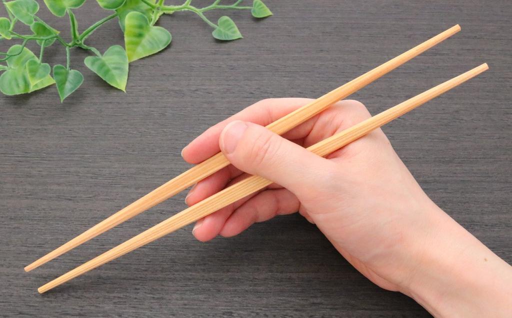 Yoshii Shoji Made In Japan Yoshino Cedar Ranchu Red Dyed White Obi Wrap Disposable Chopsticks 24cm 100 Servings Kaiseki Restaurant YOS-002