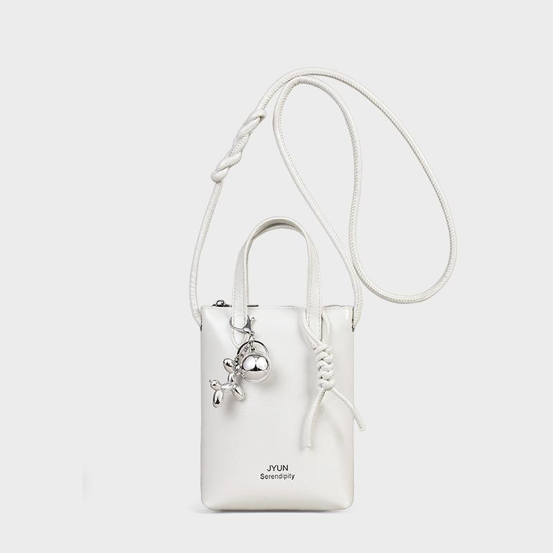 

2025 New Genuine Leather Women s Bag Versatile Crossbody Mini Bag French Fries Bag Autumn Winter Shoulder Bag білий