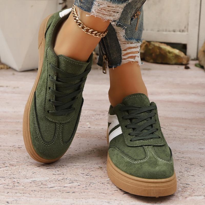 Women's Spring and Autumn New Strappy Flat Versatile Board Shoes Design Sports Casual Shoes