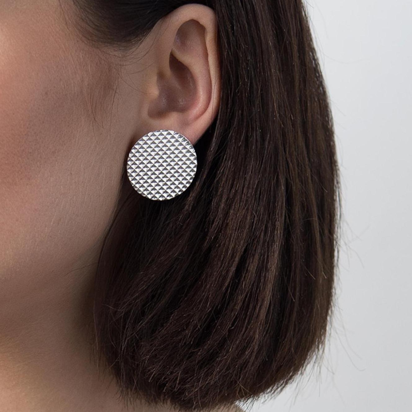 

Срібні сережки Комети структурні Oniks d 2.6 cm срібний