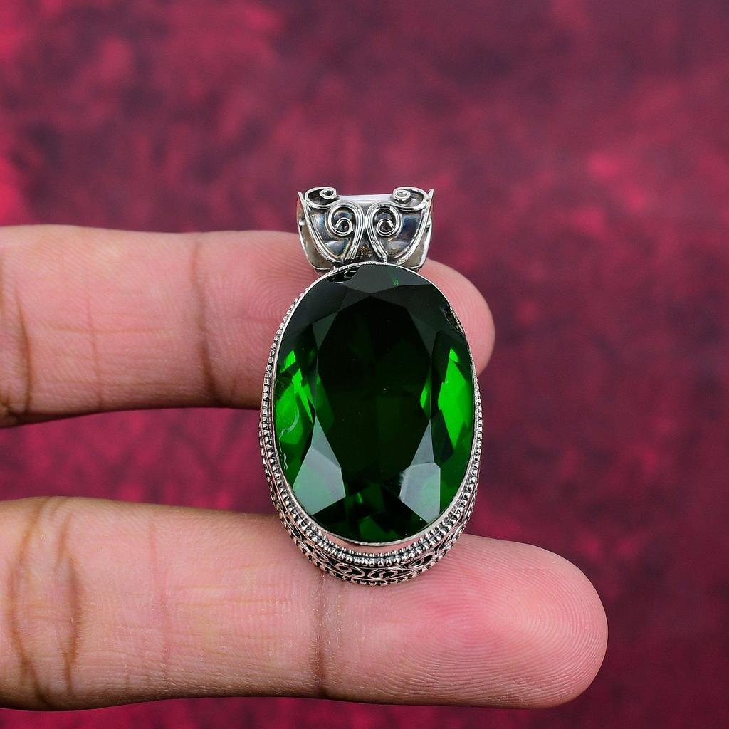 Chrome Diopside Handmade Gemstone Pendant, 925 Solid Sterling Silver Pendant, Unique Design Jewelry Pendant