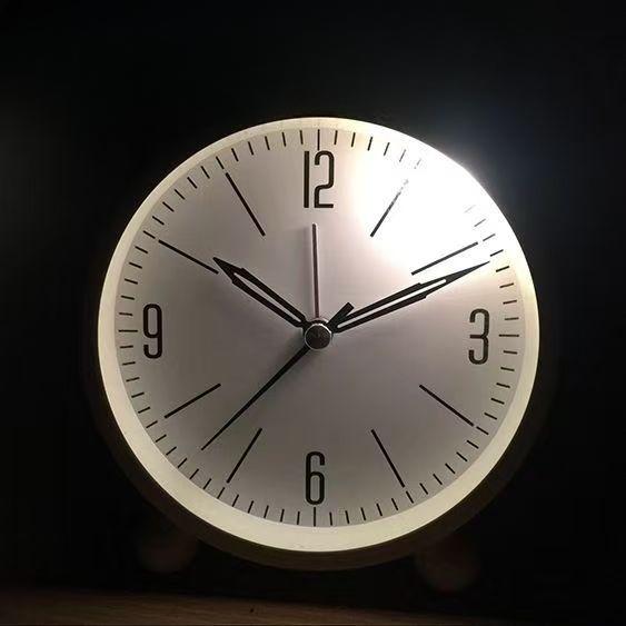Metal Shell Alarm Clock Creative Student Bedside Silent Walking Clock Living Room Bedroom Place Stylish Desk Clock