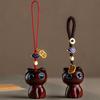Porte-clés Chat Bois de Santal Écologique Bois Naturel Charme Anime Lanière de Téléphone Tricotée à la Main Style Forêt Mignon Cadeau pour Femmes Filles Accessoire