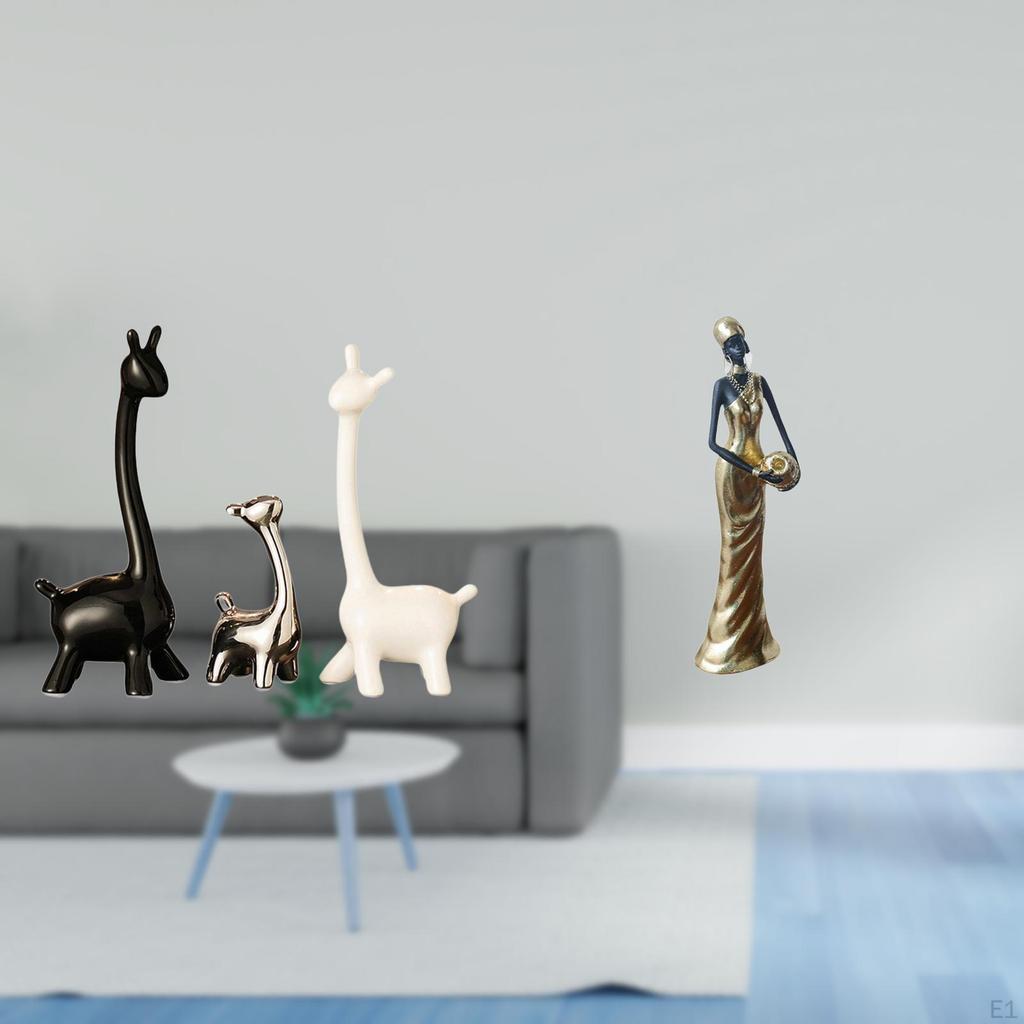 Modern Ceramic Giraffe Statue And African Tribal Lady Figurine Creative Centerpiece for Desk Office