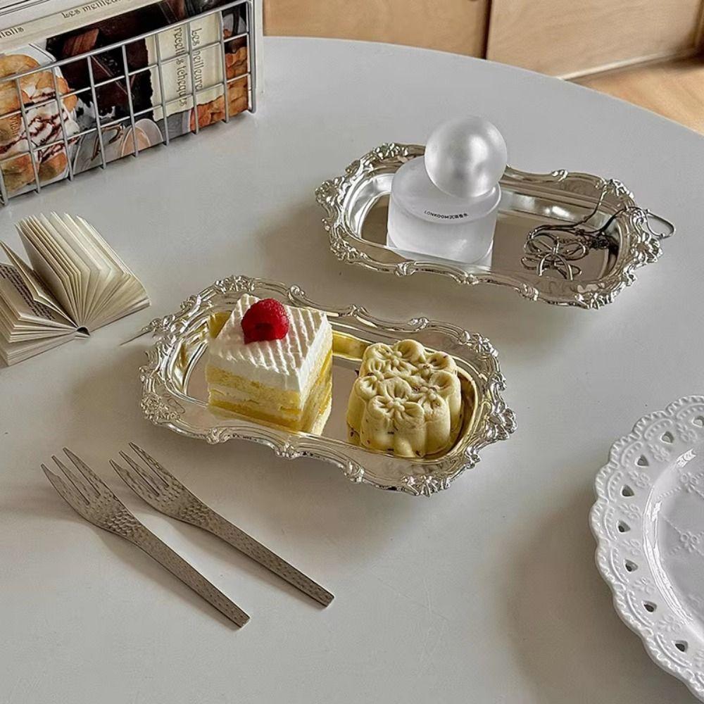 Embossed Design Vintage Embossed Tray European Style Jewelry Decoration Plate  Cosmetics Storage
