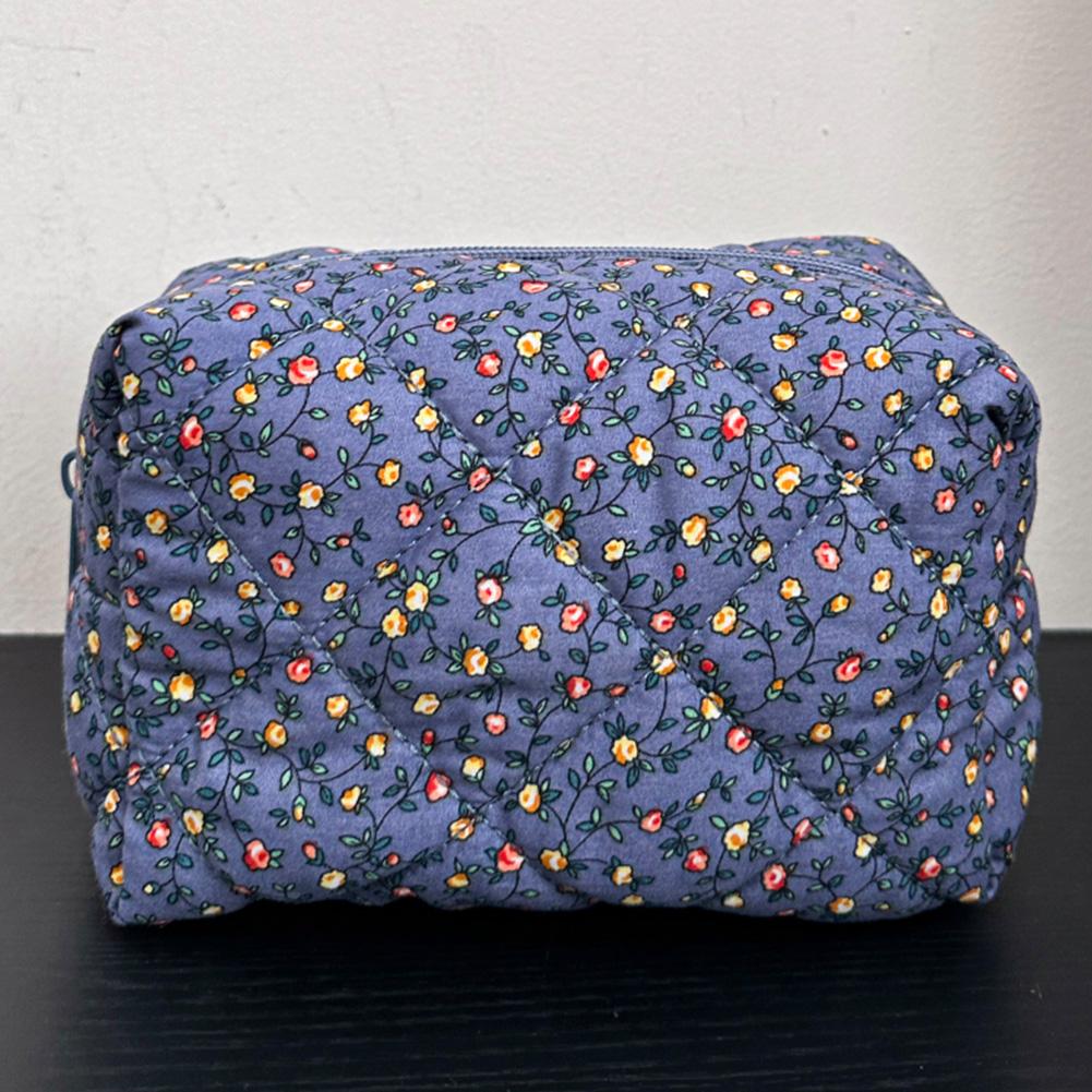 Quilted Makeup Bag Floral Cosmetic Bag Aesthetic Travel Toiletry Bag Large Capacity Makeup Clutch Purse Makeup Storage Bag