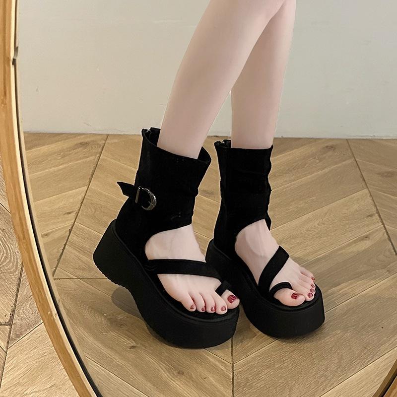 Niche design sense retro high-top Roman sandals women's 2025 summer new Internet celebrity thick-soled breathable toe cool boots
