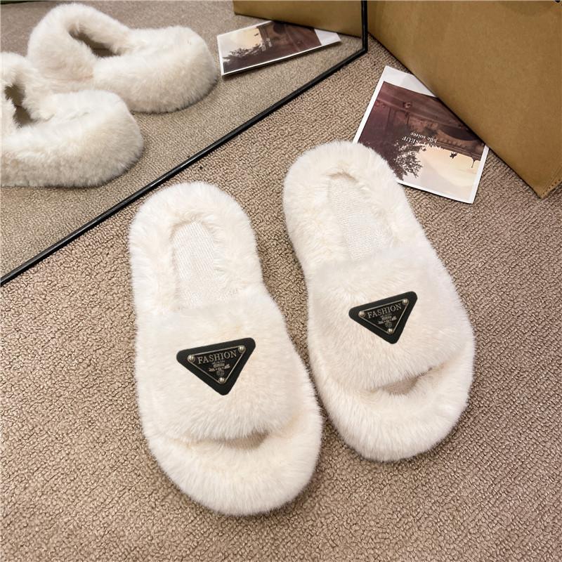 Mao Mao slippers women wear thick soles to increase the height of autumn and winter cotton towing home light luxury inverted triangle explosion plush