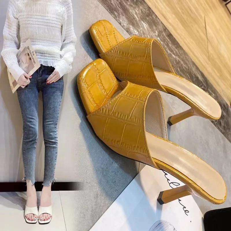 Fashion 2024 summer new one-piece French sandals for women wearing square toe high heels, slim heels, comfortable slippers