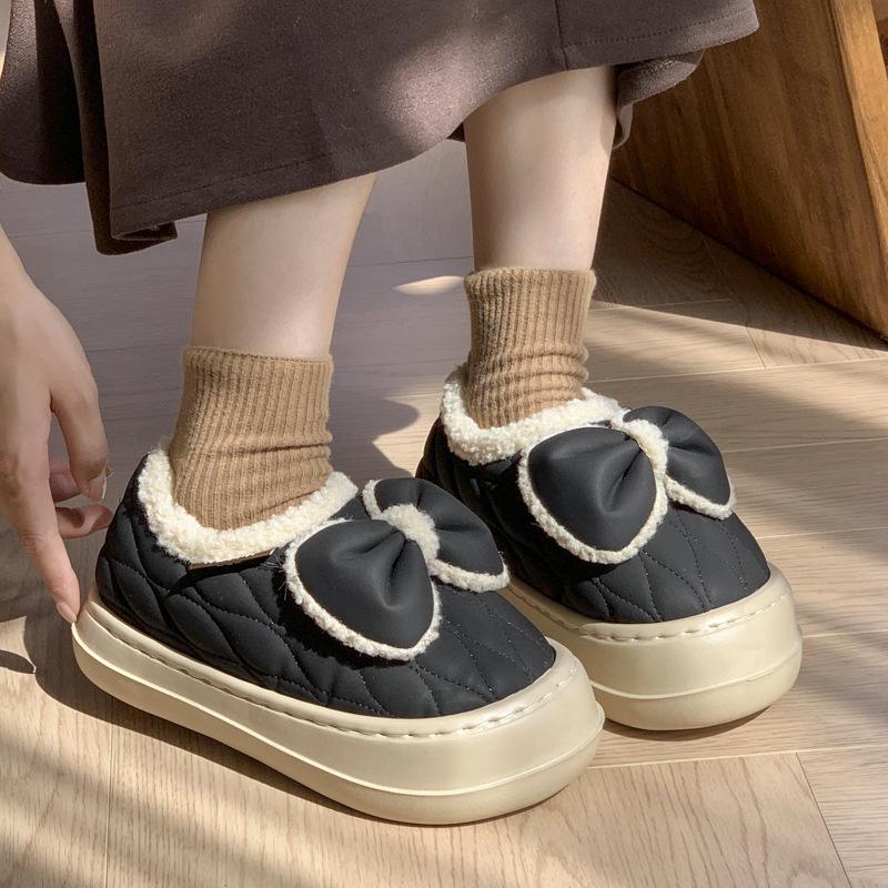 

Новые милые хлопковые туфли с бантом, нескользящие и теплые на зиму, с закрытой пяткой, мягкой и толстой подошвой, увеличивающей рост 40-41 чёрный