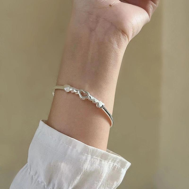 Female Minimalist Cool Style Hollow Heart Bracelet