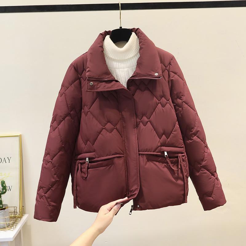 Down cotton-padded clothes women's short models, new winter small cotton-padded jackets, loose and thickened stand-up neck cotton-padded jackets.