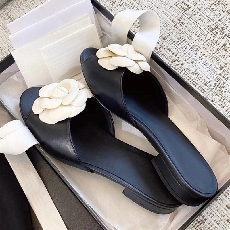 Fashion Sweet Camellia Simple Outdoor Slippers Women's Summer Elegant Style White Flower Outwear Low Heel Beach Creek Slippers Size 40