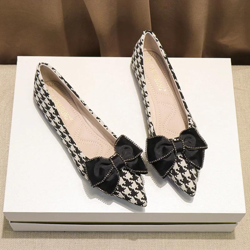 New Women Flat Shoes Fashion Print Bowknot Pointed Toe Casual Shoes Slip-on Loafers