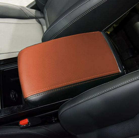 

Tiggo 8 PLUS 19-22 Armrest Console Leather Cover Protector