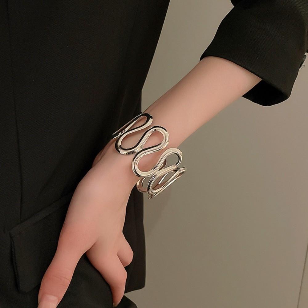 S/Round Shape Irregular Wide Bracelet Wave Opening Retro Hand Ring Zinc Zinc Alloy Wide Opening Bangle Gift
