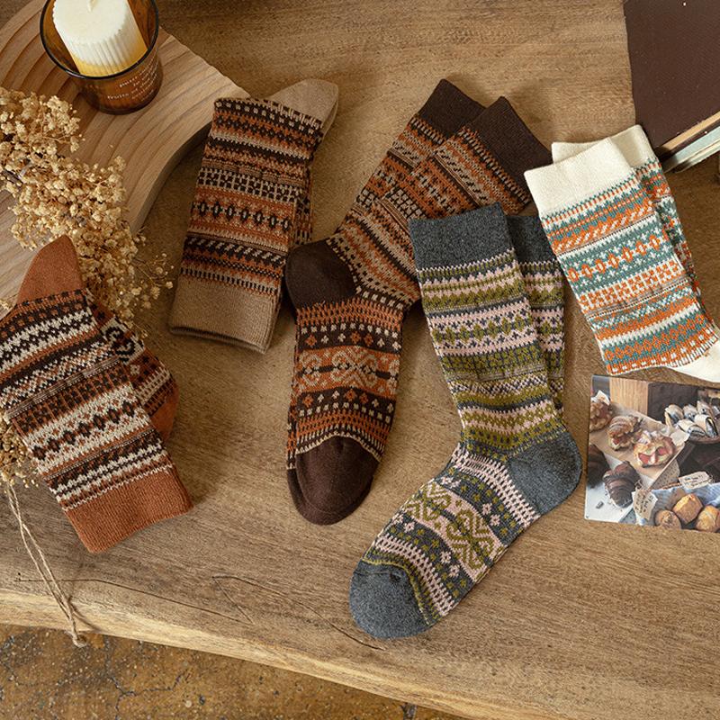 Japanese Retro Ethnic Style Maillard Fair Island Warm Knitted Socks For Women
