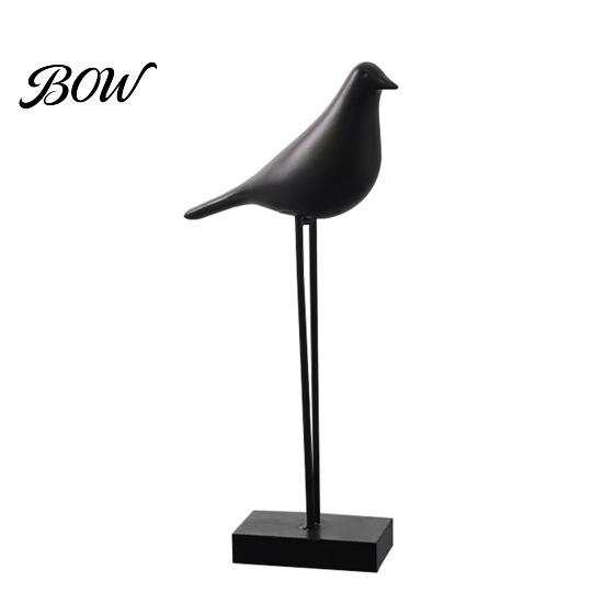 Anspruchsvolle Nachttisch-Ornamente Schwarz-Weiß Vogel-Figur, Minimalistische Moderne Kunstskulptur für TV Zeitgenössisches Büro Schreibtisch