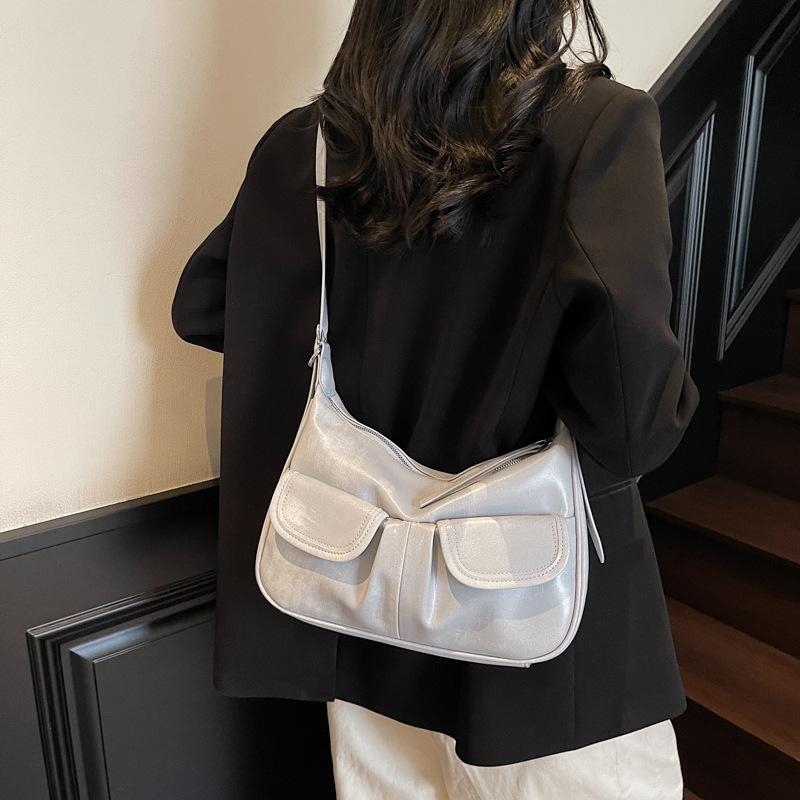 Fashion Multi-pocket Armpit Bag Women's New Casual Versatile Shoulder Messenger Bag