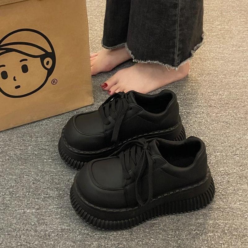 British Style Small Leather Shoes Women's Platform Height Increase 2024 Popular Muffin Loafers Spring and Summer Black Sports and Leisure Shoes