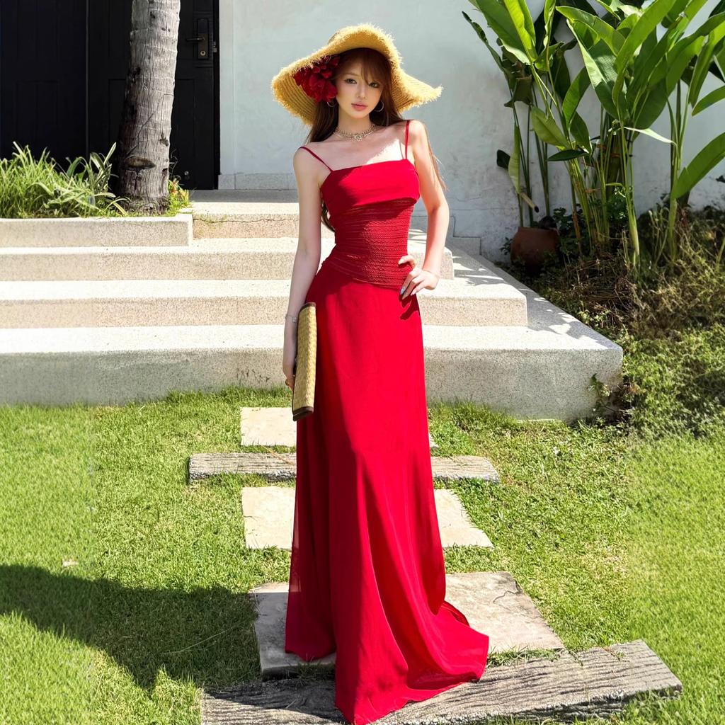 Hong Kong-style vintage red strapless spaghetti A-line dress, long elegant slim gown, elegant and sophisticated
