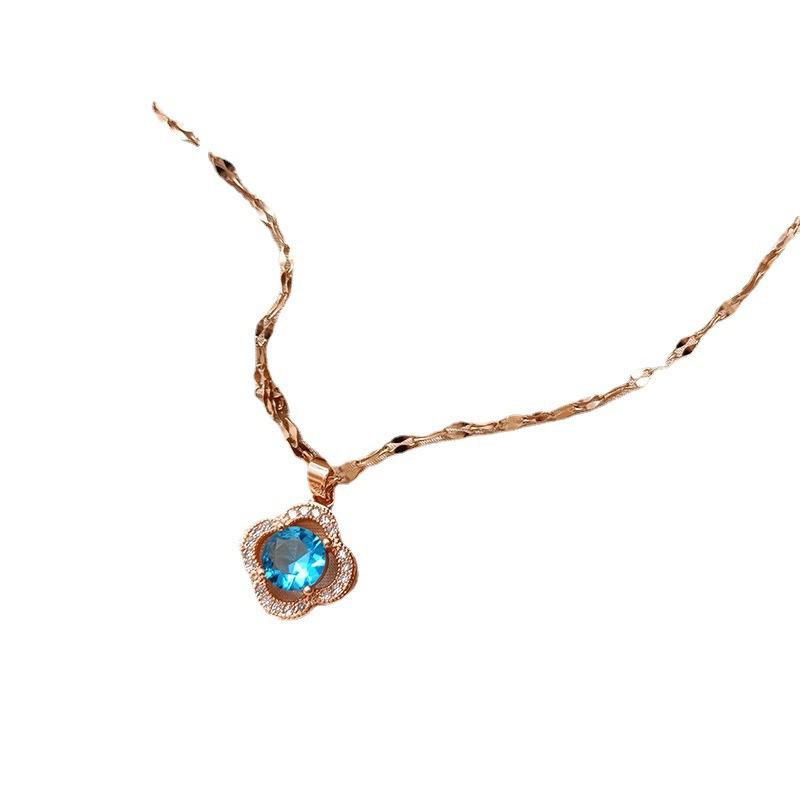 

Жіноче намисто з блакитним діамантом, кулон із синім кристалом із чотирма листами конюшини Інтернет-знаменитість із ювелірним ланцюжком із титанової сталі