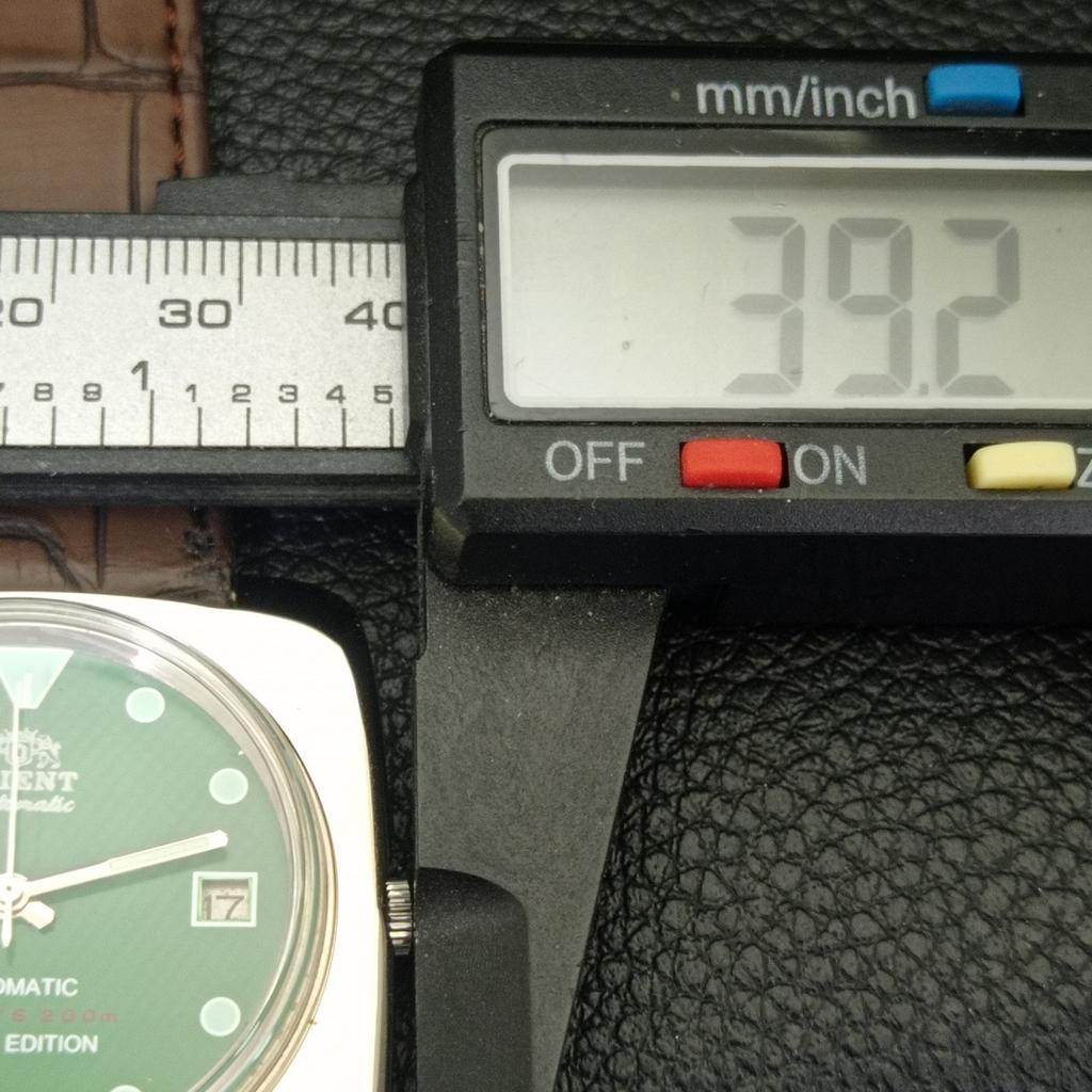 USED JAPAN VINTAGE ORIENT AUTOMATIC 46941 MENS GREEN COLOR DIAL WATCH a702213-5 R123-a702213