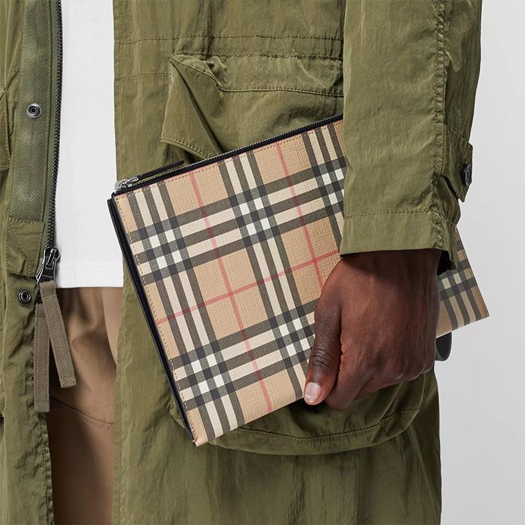 Burberry Pochette Classica a Quadri Vintage in Tela e Pelle Ecologica con Zip Unisex Beige 8016615