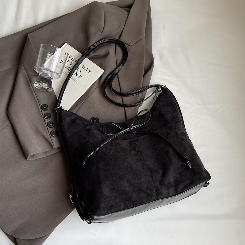 Trendy Large Capacity Tote Bag For Women Stylish Pu Shoulder Bag With Zipper Closure