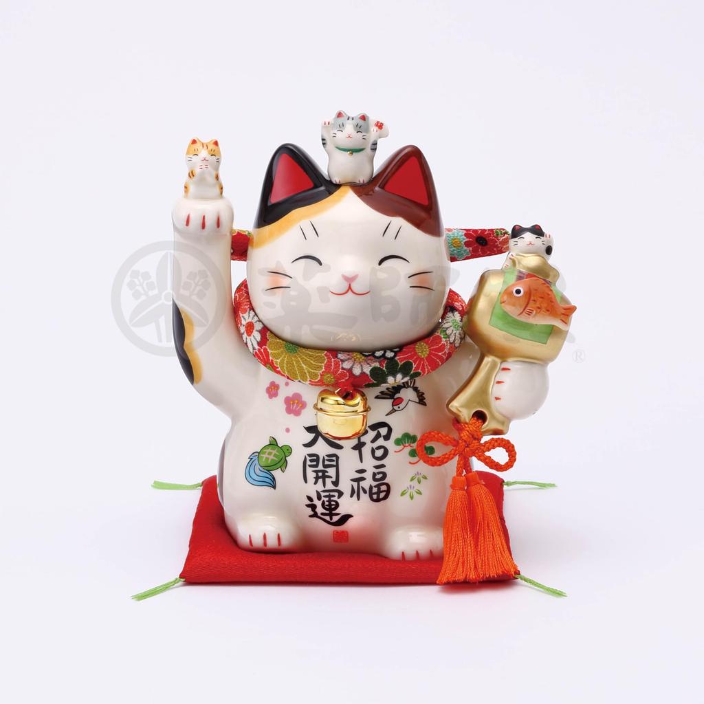 Saidougama Yakushi Painted Lucky Cat Chirimen 7595 White Figurine With Collar